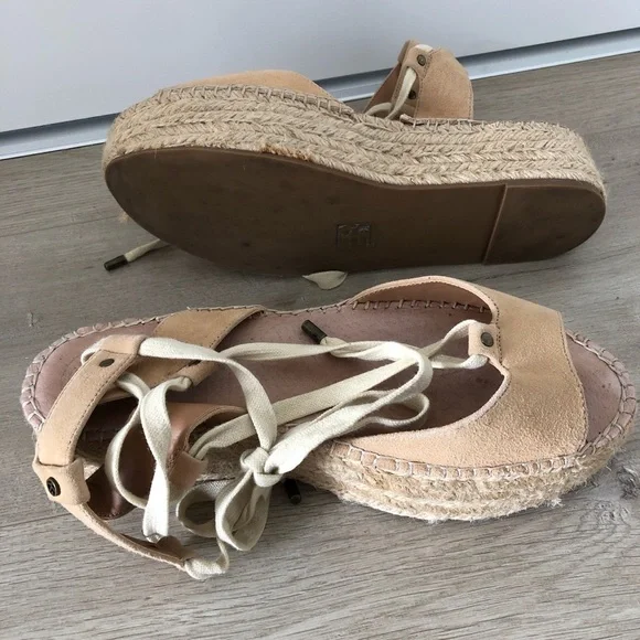 ❤️ CLEARANCE ❤️ Leather espadrilles by Kurt Geiger - Picture 4 of 4